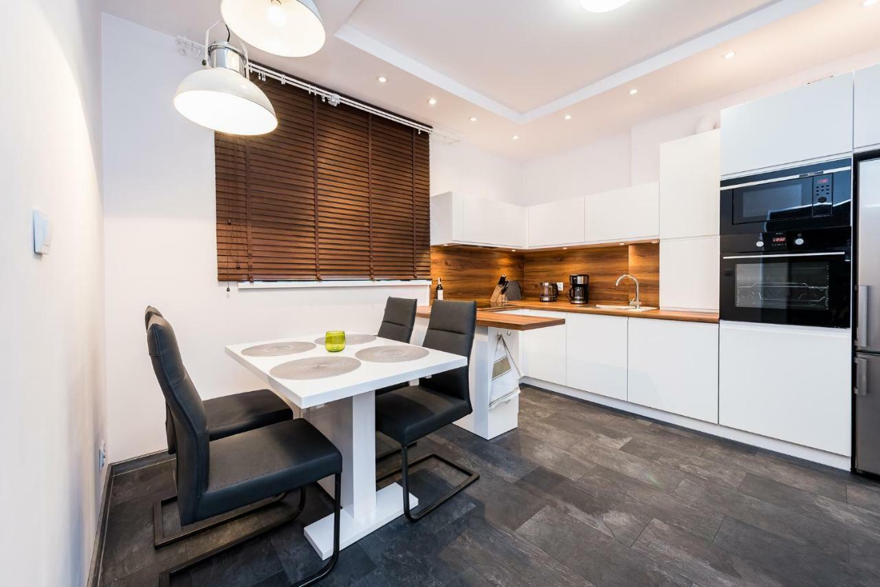 Stylowy Apartament Katowice Esterno foto