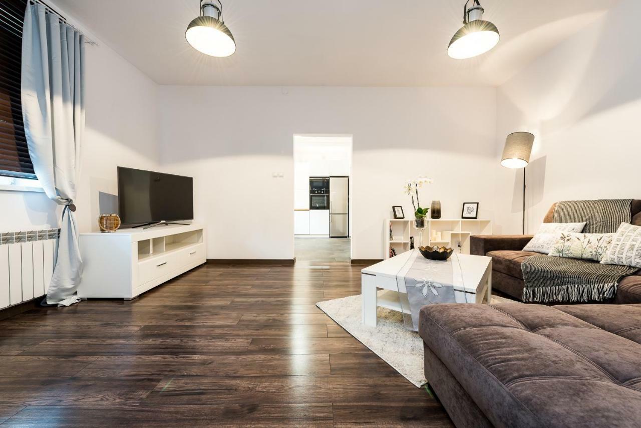 Stylowy Apartament Katowice Esterno foto